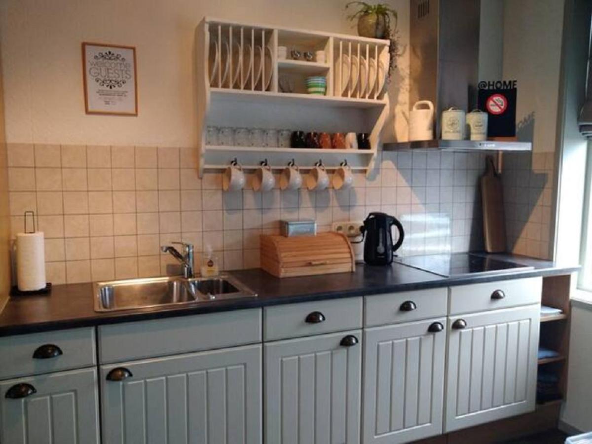 Bed En Breakfast Uitrust Lauwerzijl Exterior photo