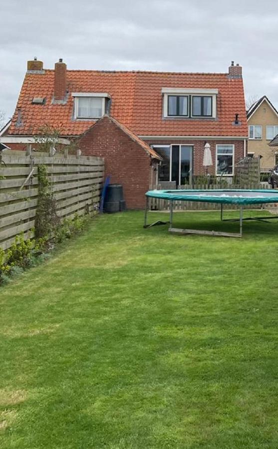 Bed En Breakfast Uitrust Lauwerzijl Exterior photo