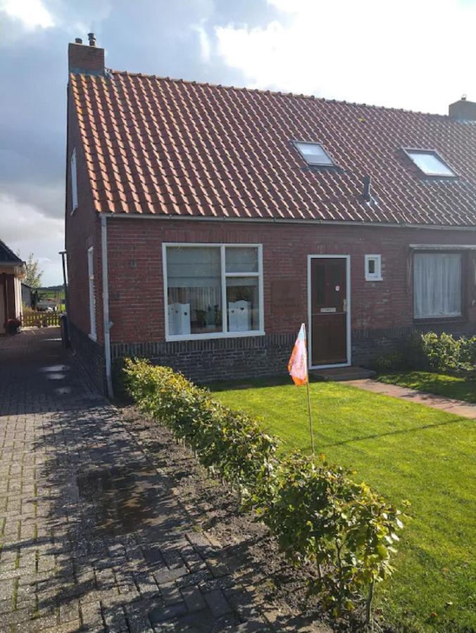 Bed En Breakfast Uitrust Lauwerzijl Exterior photo