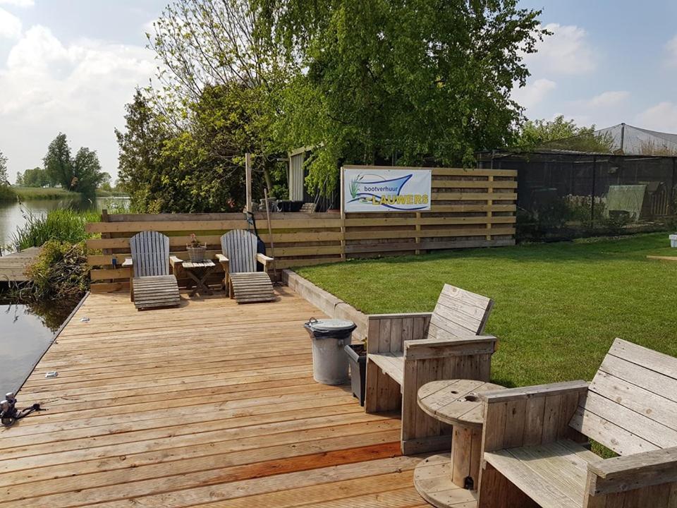 Bed En Breakfast Uitrust Lauwerzijl Exterior photo